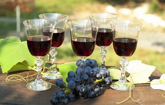 Вино з чорного винограду