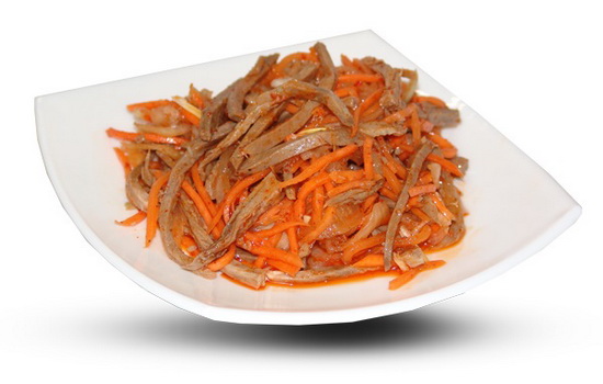 Салати з моркви з мясом