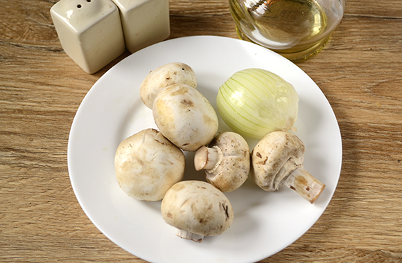 Смажені гриби з цибулею: правильна технологія приготування. Покроковий фото рецепт приготування смажених печериць з цибулею