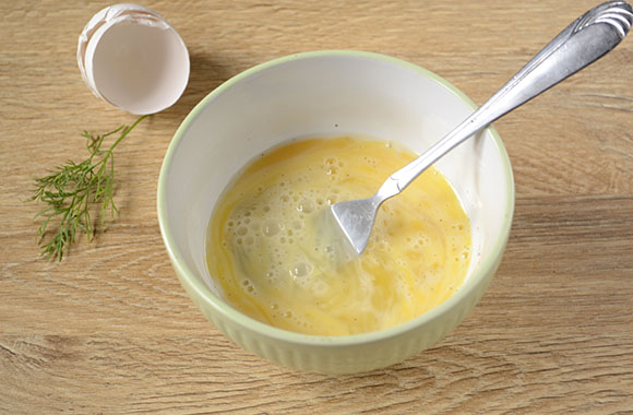 Омлет з сиром і ковбасою: простіше не буває! Покроковий авторський фото рецепт омлету з сиром і ковбасою   в чому секрет пишноти омлету?