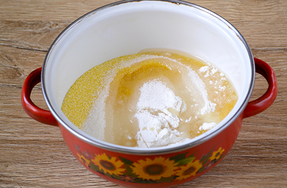 Кекси з кукурудзяного борошна: ошатний сонячний десерт! Покроковий авторський рецепт швидких кукурудзяних кексів (з фото)