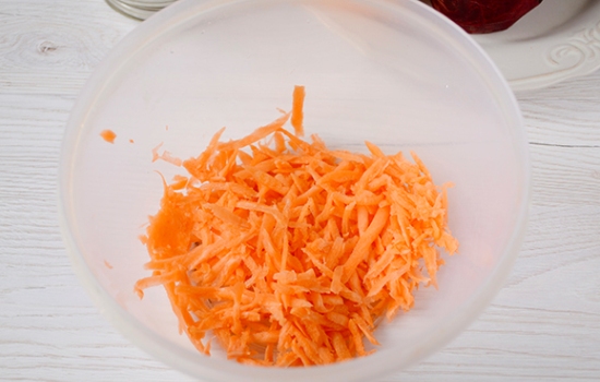 Салат «Щітка», він же – салат «Мітелка»: фото рецепт і розрахунок калорійності. Страва для дієти і розвантажувального дня