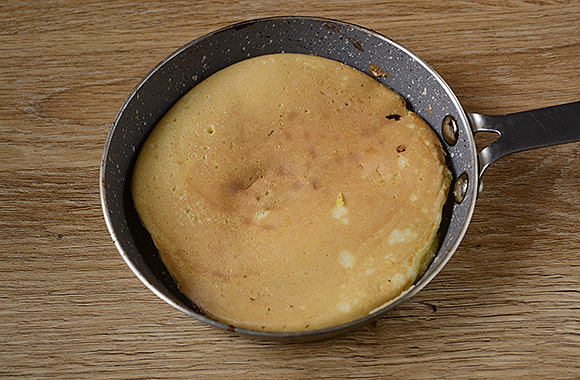 Панкейкі з кукурудзяною мукою: пишний красивий десерт на кефірі. Як приготувати кукурудзяні панкейкі: покроковий фото рецепт