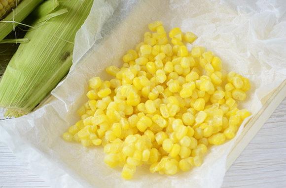 Як заморозити кукурудзу в зернах
